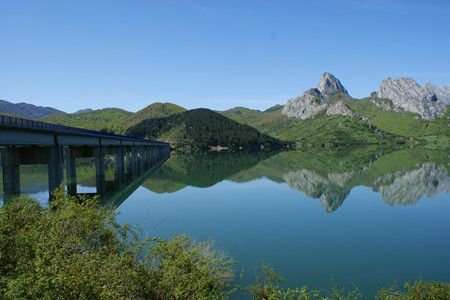 Picos Europa y embalses