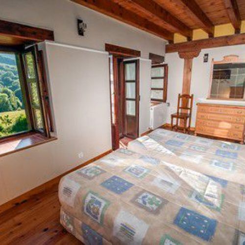 Casa rural antigua en santa marina de valdeón