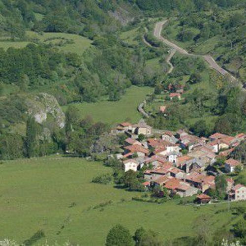 Paisajes de montaña para disfrutar del senderismo en los Picos de Europa.